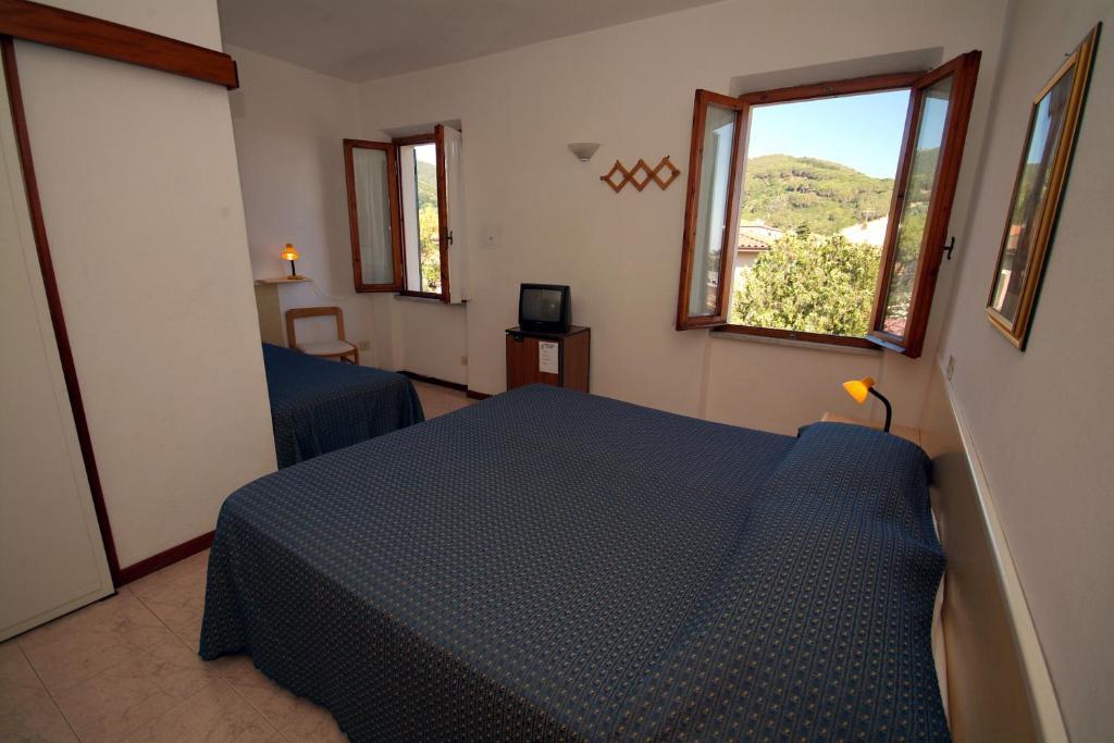 Hotel Anselmi Marciana Marina  Bilik gambar